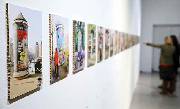 Exposició "Pirulís. Columnes d'expressió lliure"