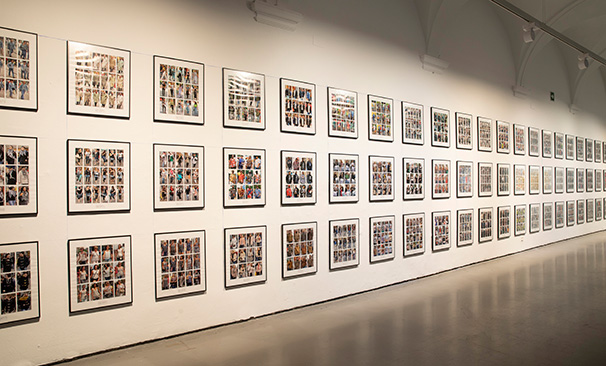 Exposició Ple de forats