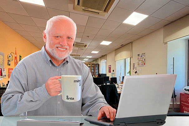 hold-the-pain-harold-monica hold-the-pain-harold-monica